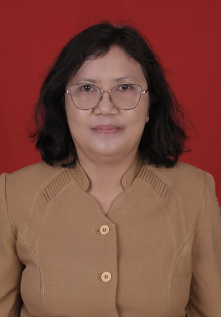 Justina Tri, S.Pd., M.Si.